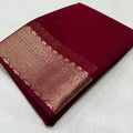 Generic Women's Crepe Chit Pallu Solid Saree With Unstitched Blouse 5.5Mtr (Maroon)